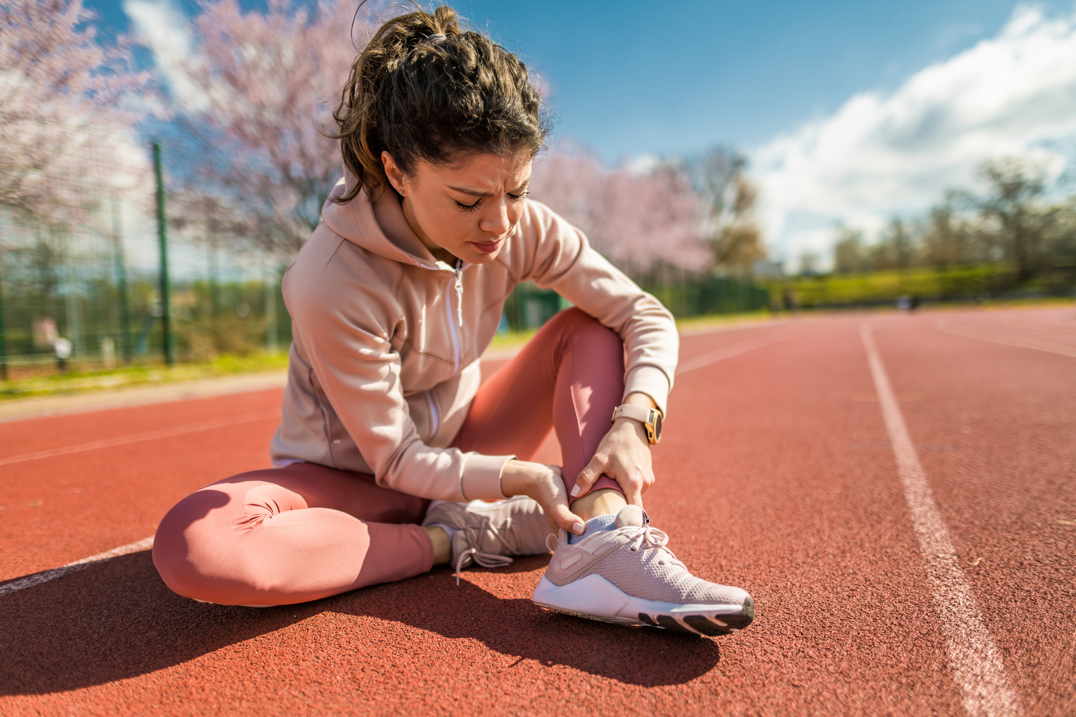 Person with sprain strain injury requiring chiropractic treatment in Costa Mesa clinic